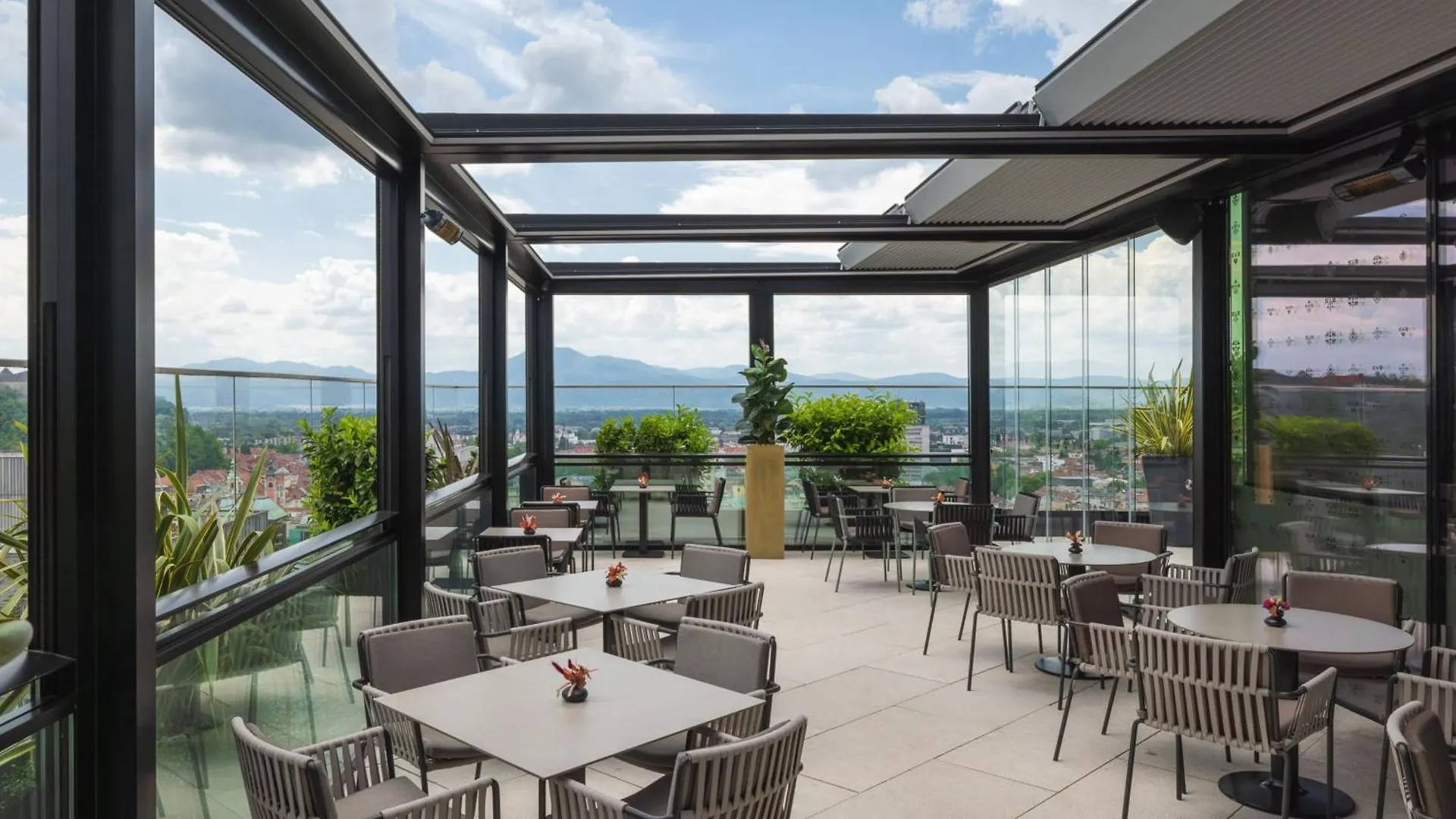 Intercontinental - Ljubljana By Ihg Hotel